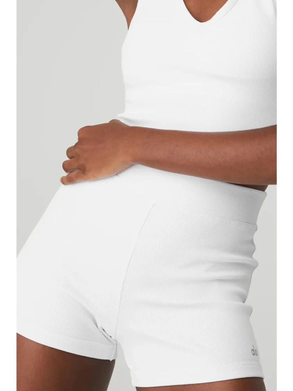 3" Airbrush High Waist Biker Short, White, Alo Yoga, Size S - Picture 2 of 3